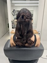 バルべス トーキョー(BARBES TOKYO)&nbsp;大人可愛いハーフアップ【清板】