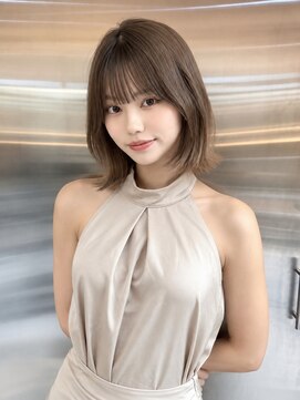 シー バイ ロンド 新宿(Sea by Lond) ワンホンレイヤ ー×ダークブルー[デジタルパーマ/ボブ/韓国]