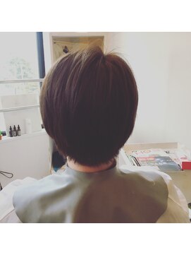 カタチヘアー(HAIR) ハル。。。サラサラ。。。ショート。。。。ノ。。。カタチ。。。