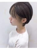 外国人風ショートボブ ハイライト 前髪インナーカラーグレージュ