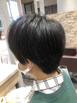 ビースリー ロア バッサリベリーショート