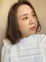 トゥルー 渋谷(TRUE)&nbsp;イルミナカラー/酸熱ストレート/oggiottoトリートメント/渋谷