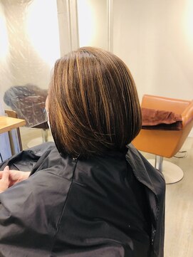 アンプリュス リアン(1+ Unplus lien) 白髪ぼかしカラーボブ/亀戸