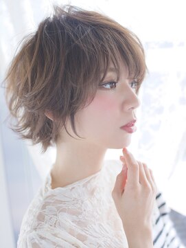 オジコロジ(ojiko.roji) ☆月曜営業☆ojiko.大人可愛い外はねフェミニンショート