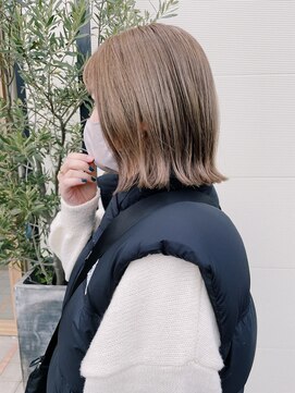 アヴァンセ サニー美容室 ベージュブラウンボブ
