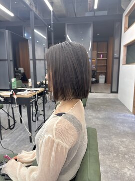 トリニティ 本厚木(trinity) 切りっぱなしボブ/インナーカラー/本厚木/学割U24