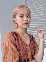 タス(tas) 切りっぱなしハイトーンボブ