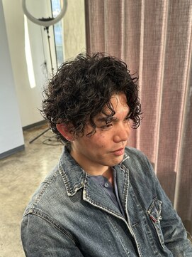 ニュート(Neut ) メンズカットメンズパーマツイストスパイラルパーマプードル