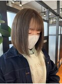 透明感グレージュ