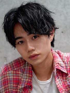 ライラ(Lyla) ツイストスパイラルセンターパート