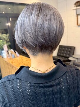 イン(in.) 【15.ボブ・ショート・ミセス・50代】メンズカット・パーマも