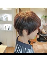ヘアーゾーン ハチマルハチ 登戸駅前店(Hair Zone 808)&nbsp;ショートヘア×白髪ぼかし