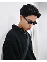 ブラウン(BROUN)&nbsp;テーパーフェードセンターパート