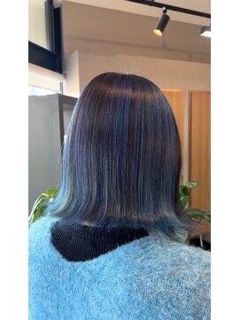 アリカ(arika) ブルーインナーカラー☆ (坂本 萌絵)