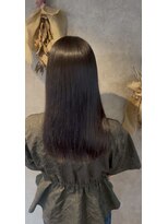 パーミル ヘア クマモト(permille ‰ hair Kumamoto)&nbsp;ブラック×ストレート