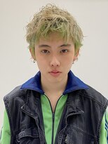 トリッカ シブヤ(TRICCA SHIBUYA)&nbsp;ライトグリーン×ハイトーンショートウルフ