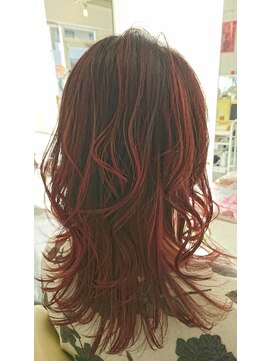 スタッフ イット ヘアー バレイヤージュ×カシスピンク×レイヤー♪