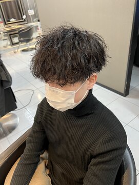 アイズ 海老名(AIZU) 波巻きスパイラルパーマツイストスパイラルパーマメンズマッシュ