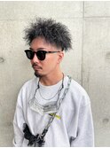 ツイストパーマ×スキンフェード