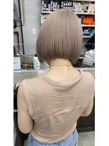 ヴァーディ オモテサンドウ(Vardy omotesando)&nbsp;ケアブリーチで作るホワイトベージュ