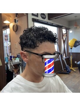 バーバー アミティ プール オム(BAR BER amity POUR HOMME) メンズパーマ