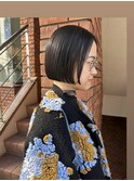 黒髪／ココアベージュ/グレージュカラー／透明感ショート