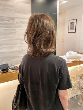 エイゾー(EIZO) 30代40代/ウルフレイヤー/レイヤーカット/ウルフカット/レイヤー