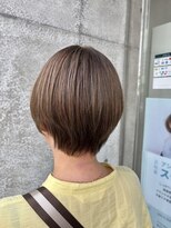 ニコ(NICO by KENJE)&nbsp;縮毛矯正×白髪ぼかし丸みショート