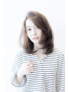 ザ シー 橋本(The C) 顔まわりのニュアンスで1日の気分が変わる / ザ シー