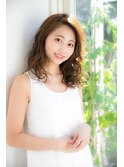 柔らかベージュ