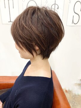 ショートオンリーサロントス(short only salon TOSS) 大人可愛いふっくら小顔ショートボブ