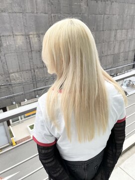 シィーム(cime) 抜きっぱなしホワイトブロンドカラー