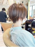 くびれ美人ショート