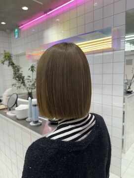 ロンドルーチェ 心斎橋(Lond luce) ダークアッシュ/ミディアムレイヤーカット［髪質改善/縮毛矯正］