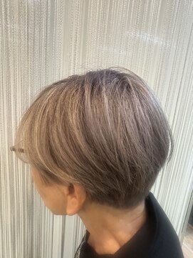 イーリング グレーカラー