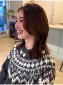 ココアブラウン くびれヘア 外ハネミディアム 顔周りカット 美髪