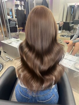 ペレ 栄 アネックス(PELE栄ANNEX) 韓国 くびれロング レイヤー ワンホンヘア 小顔前髪