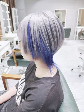 デイズ(days) ブリーチデザインカラーウルフカット　ブルーカラー