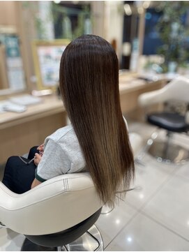 アッシュ 行徳店(Ash) 白髪ぼかしナチュラルハイライト