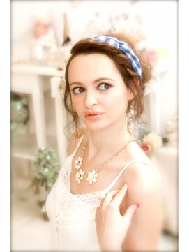 ヘアメイクサロンシャルメ(Hair Make Salon CHARMER) CHARMERルーズアップシニヨン