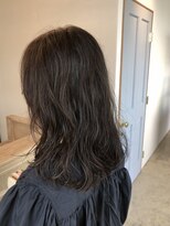 ツバメヘア&nbsp;ミディアムパーマスタイル