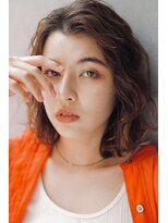 カライングドゥ(ing deux) 【+~ing】beige × feminine bob 【枝朋美】