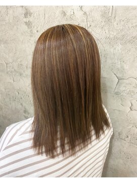 ブロッサム 富士見市 みずほ台(Blossom) 脱白髪染ハイライトで更に明るく