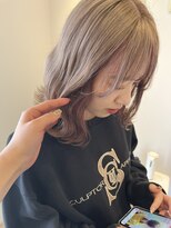 ジジ 宇都宮(Gigi) 黒髪/グレーベージュ/レイヤーロング/前髪パーマ