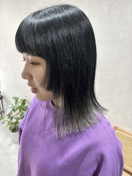 リテ(.rite) 顔まわりウルフヘアー