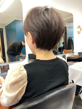 アフロディーテギンザ 神保町(APHRODITE GINZA) カール/セミディ/シアーカラー/姫カット［御茶ノ水/神保町］