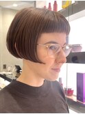 シンプルで美しい平行ラインのボックスボブ