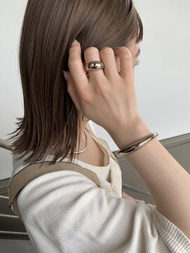 キートス 高知店(kiitos) ★ミルクティーグレージュ艶カラー