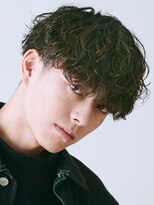 スパイラルパーマツイストパーマアップバング短髪メッシュ