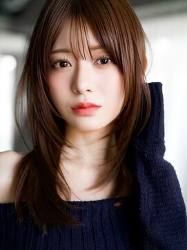 レノラ 本町(LENORA) ☆フェミニンロング大人かわいいぱっつん前髪レイヤーカット小顔